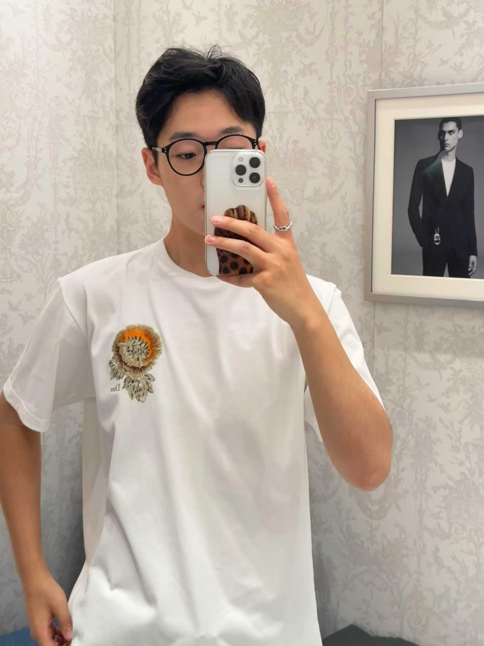 디올 비잔스 캐주얼 핏 티셔츠
