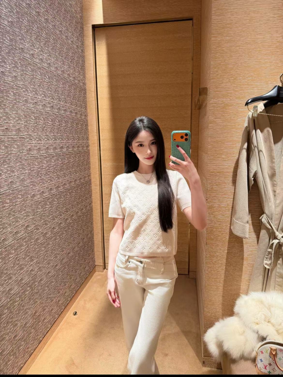 루이비통 모노그램 자카드 반팔 니트