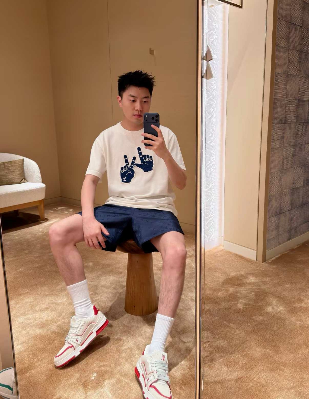 루이비통 시그니처 패치 크루넥