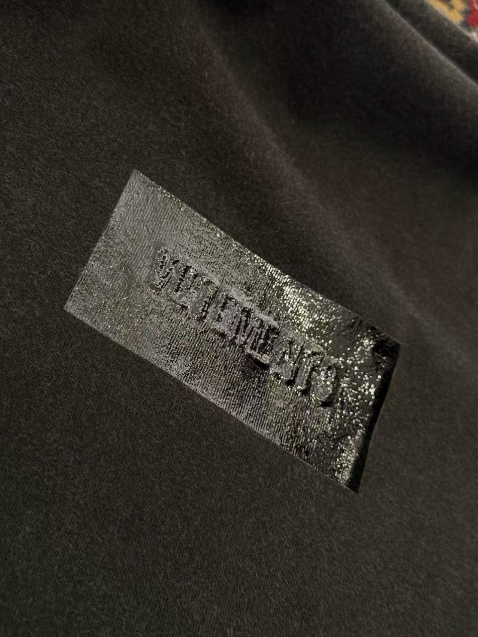 베트멍 워싱 자수 테이핑 로고 티셔츠