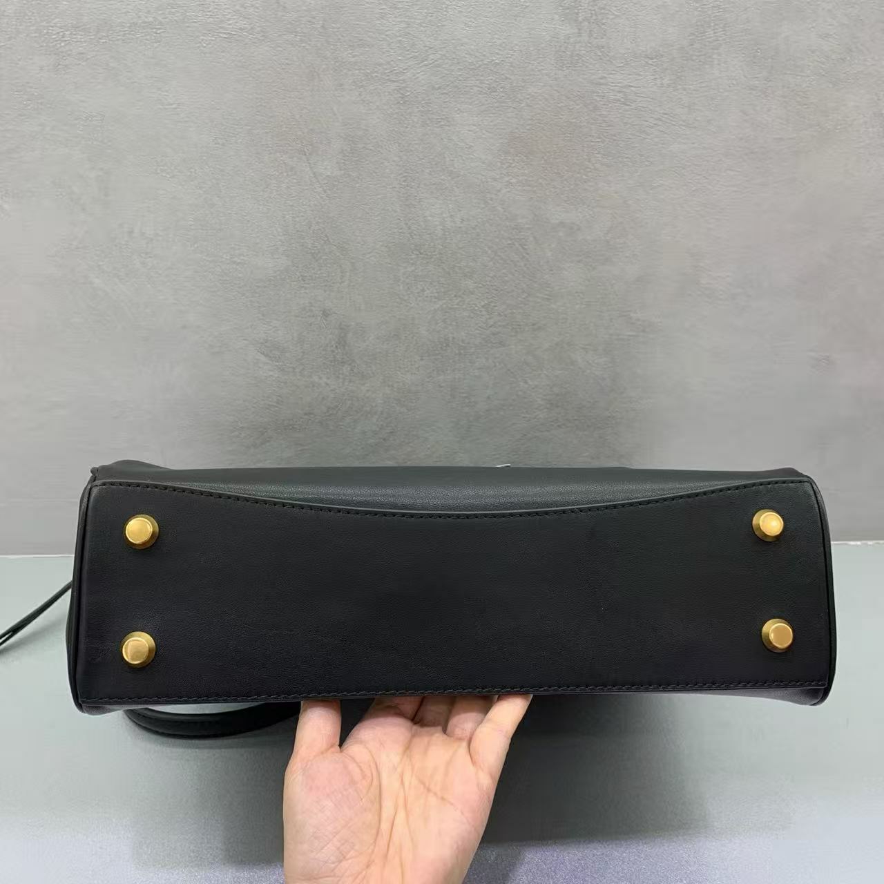 발렌시아가 로데오 백 미디엄