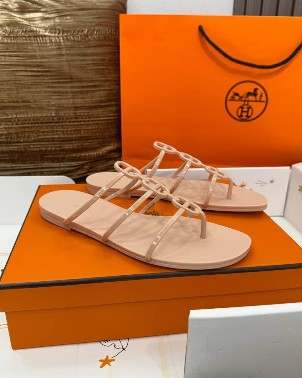 에르메스 Mykonos 샌들