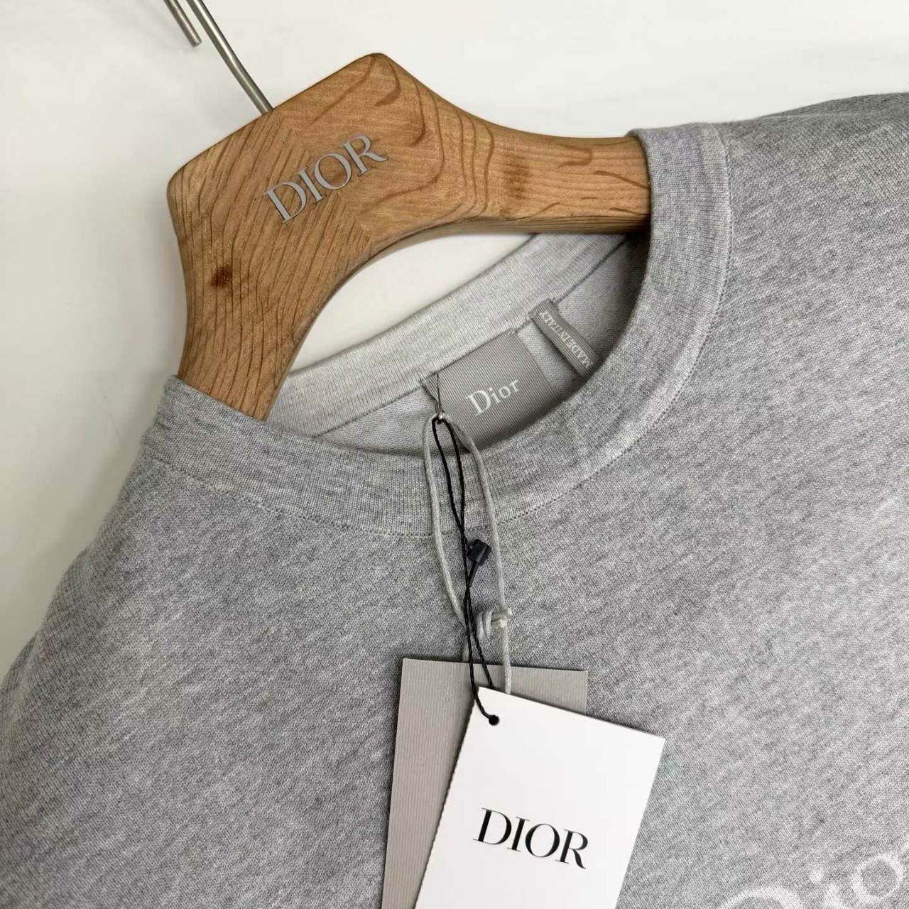 디올 자수 코튼 반팔 니트