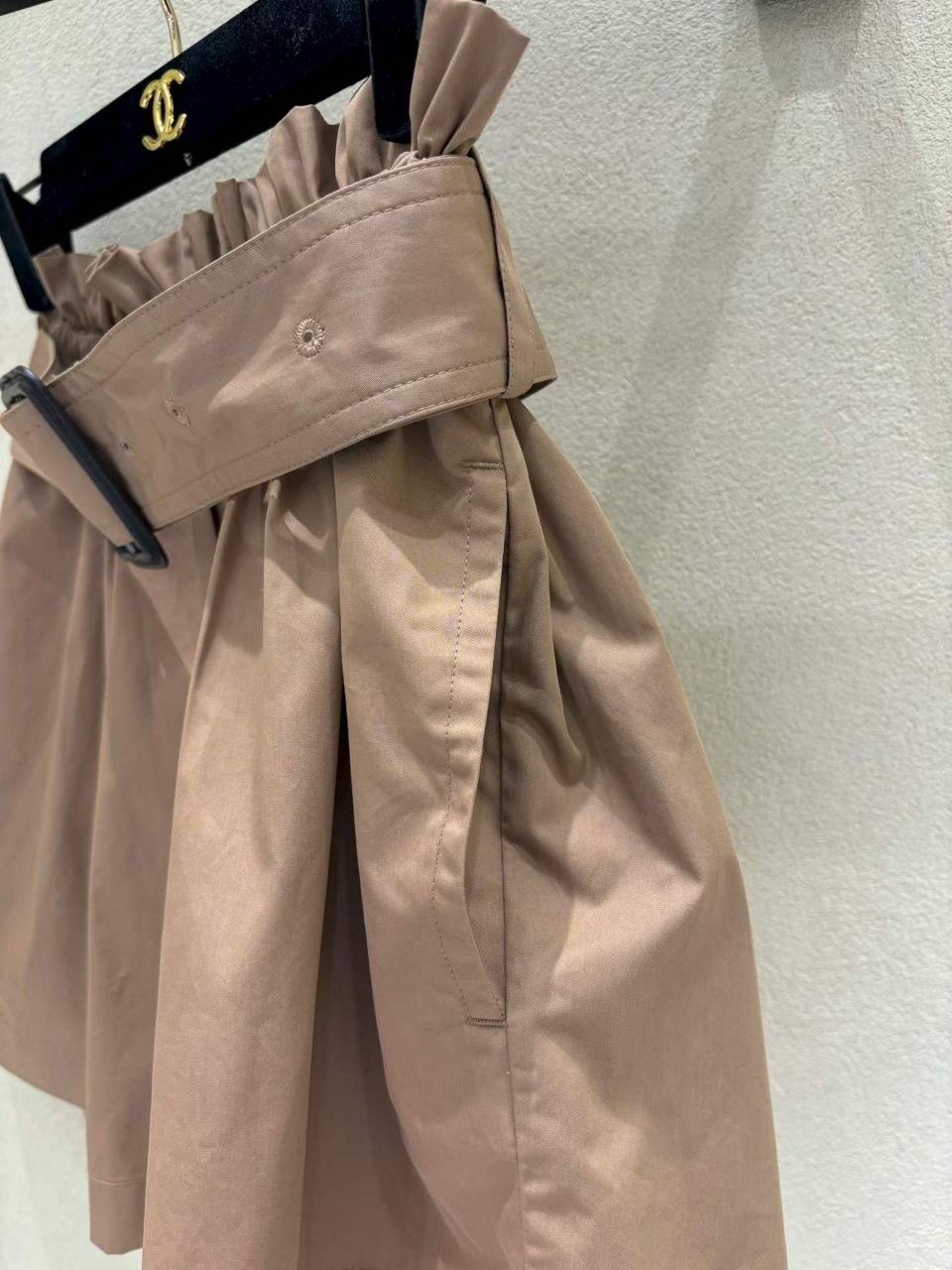 생로랑 코튼 페이퍼백 버뮤다 쇼츠