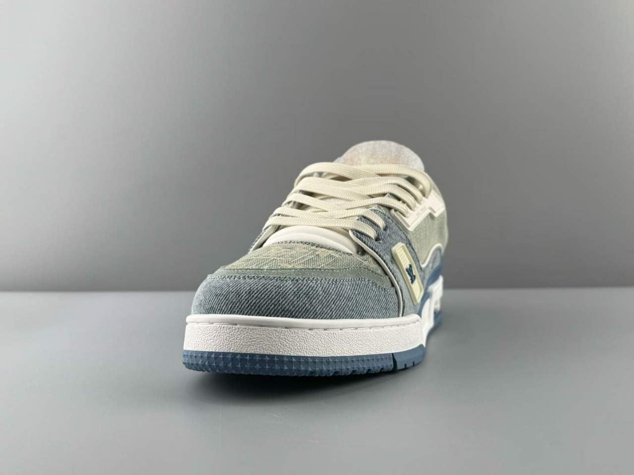 루이비통 LV 트레이너 스니커즈
