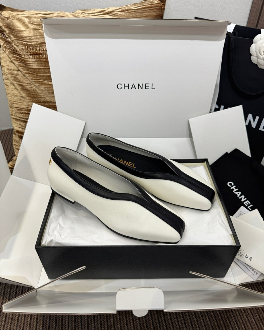 샤넬 26S 플랫 슈즈
