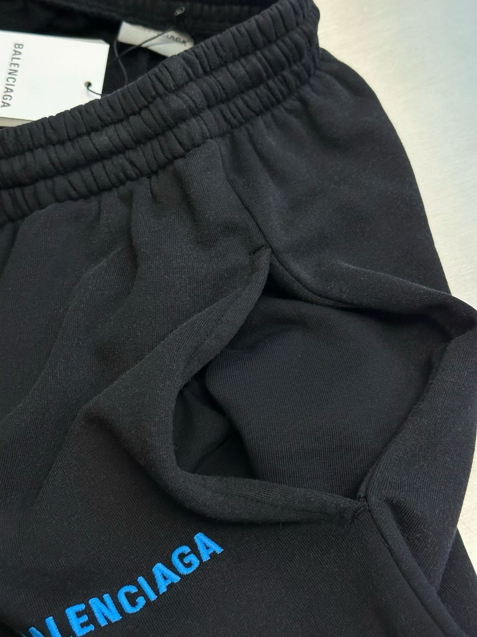 발렌시아가 로고 자수 라지 팬츠
