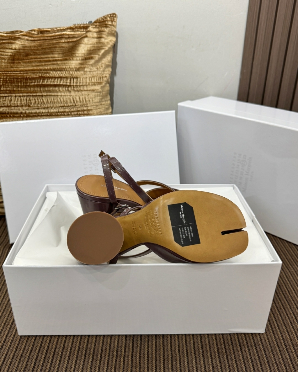메종마르지엘라 타비 펌프스