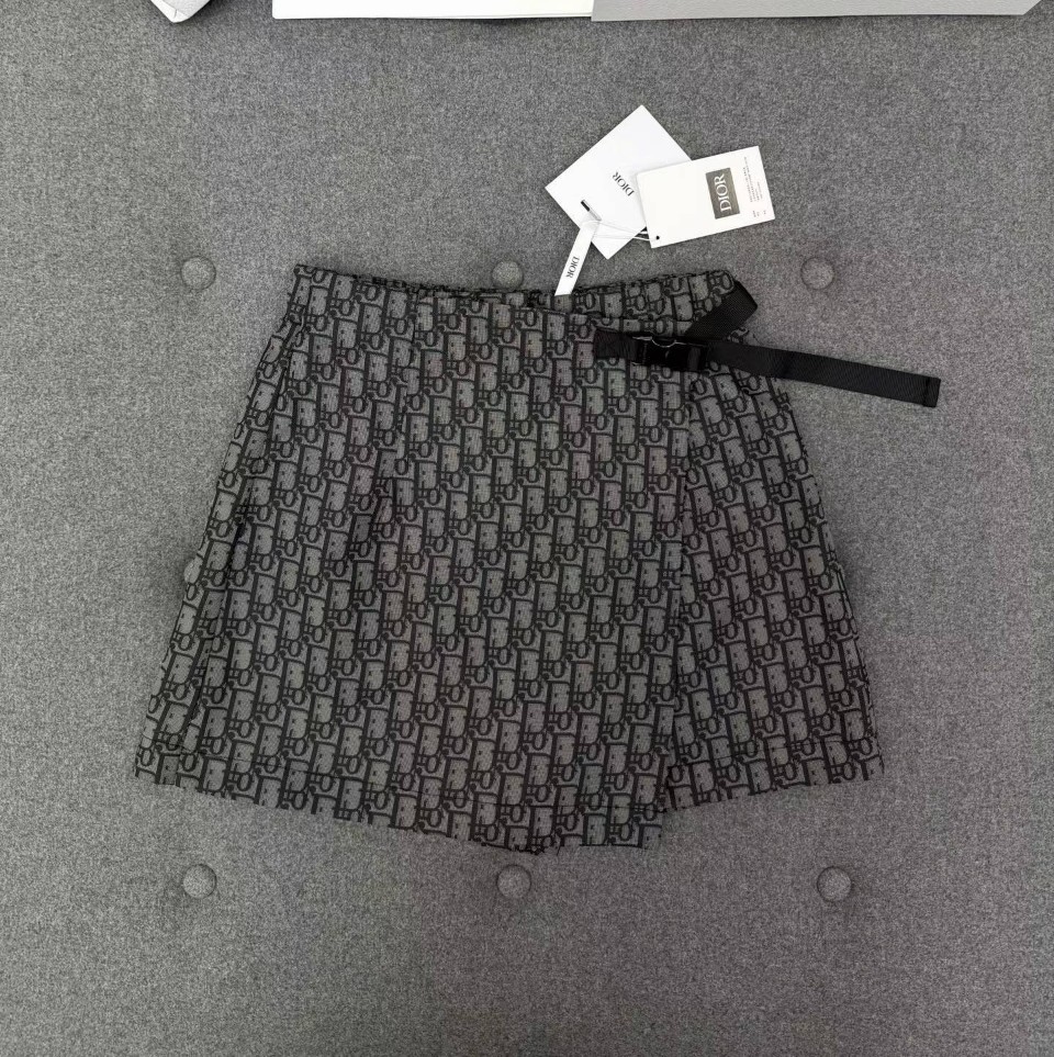 디올 오블리크 자카드 테크니컬 치마바지