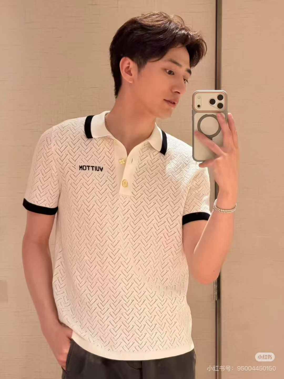 루이비통 자수 폴로 셔츠