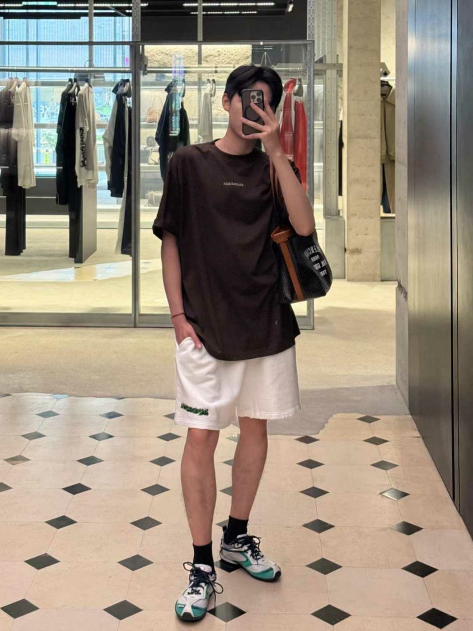 발렌시아가 로고 백로고 티셔츠