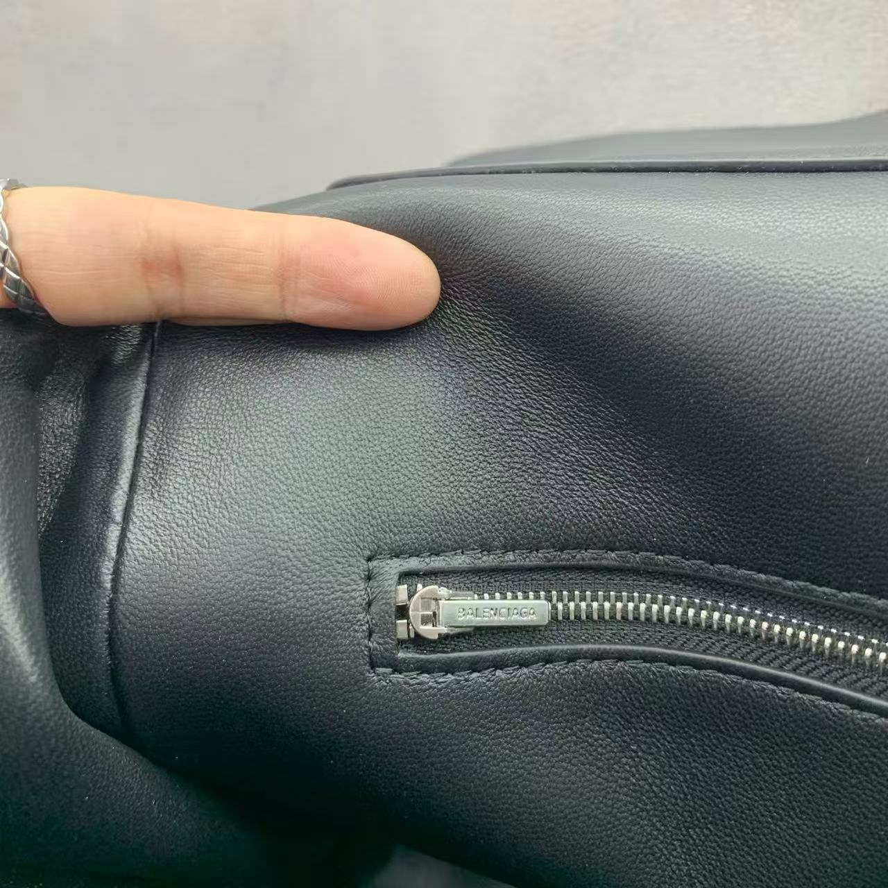 발렌시아가 로데오 백 미디엄