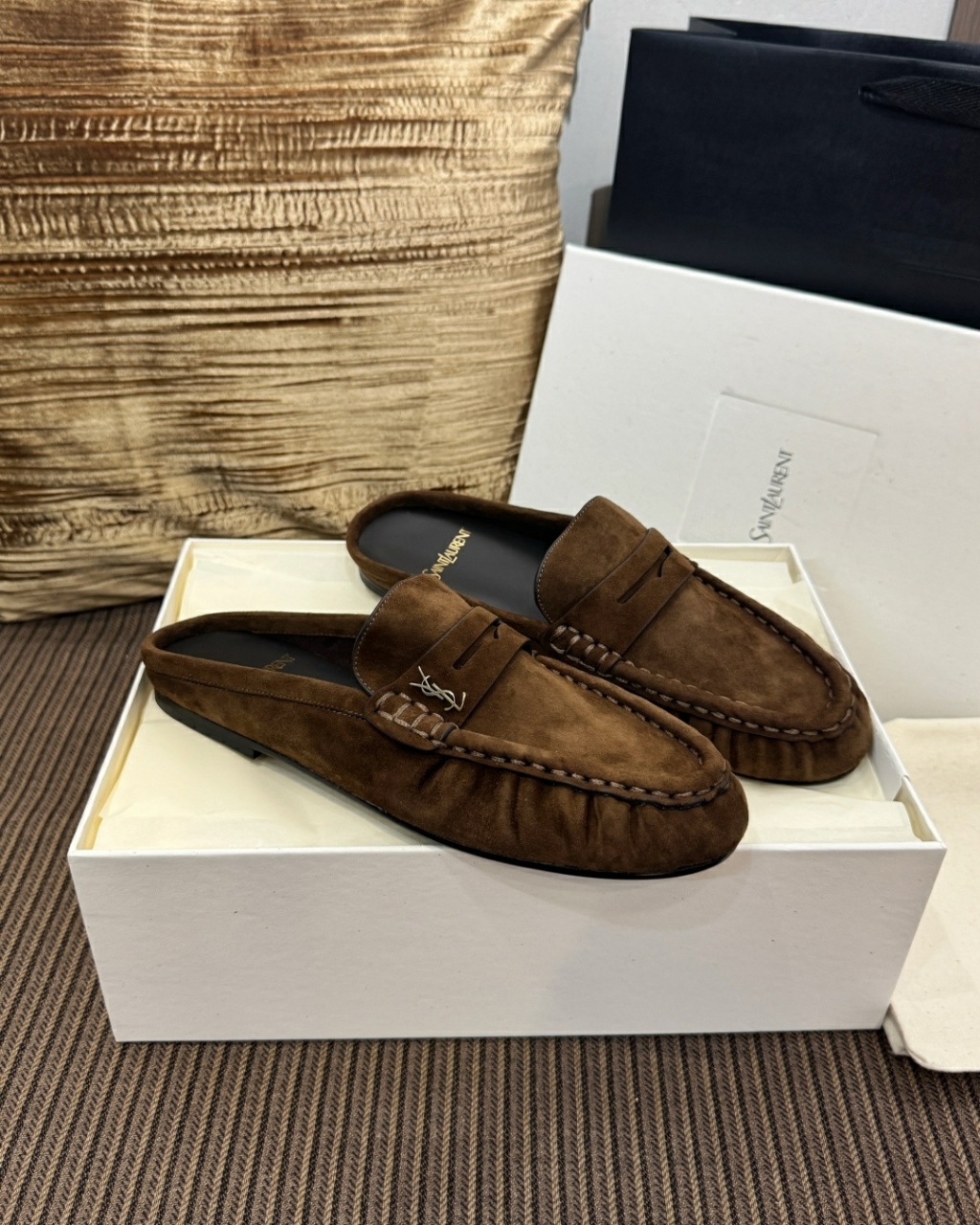 생로랑 LE LOAFER 뮬