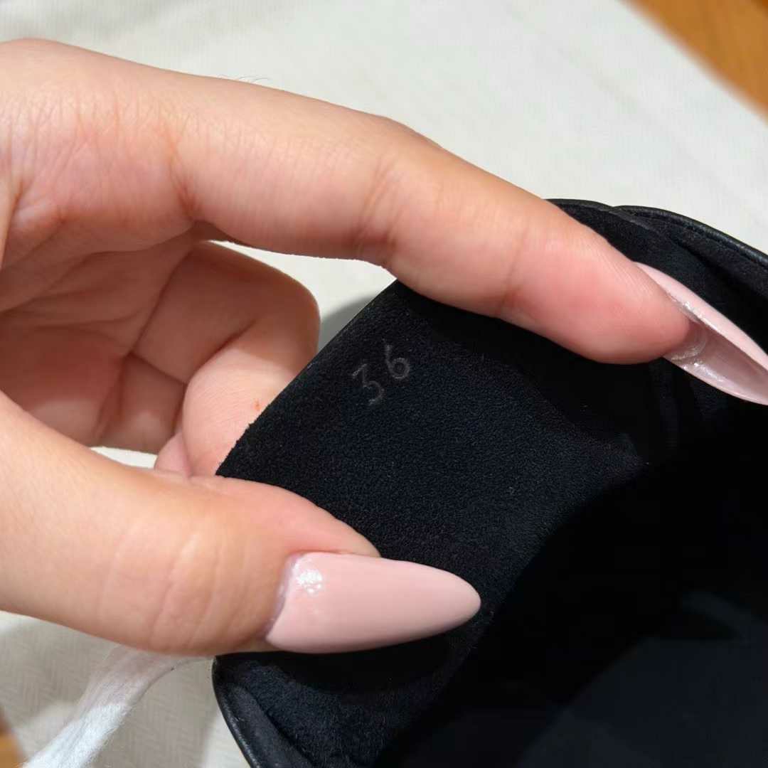 에르메스 마스터 스니커즈