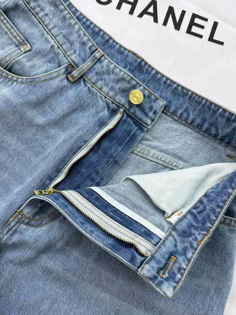 샤넬 26A CC로고 와이드 데님팬츠