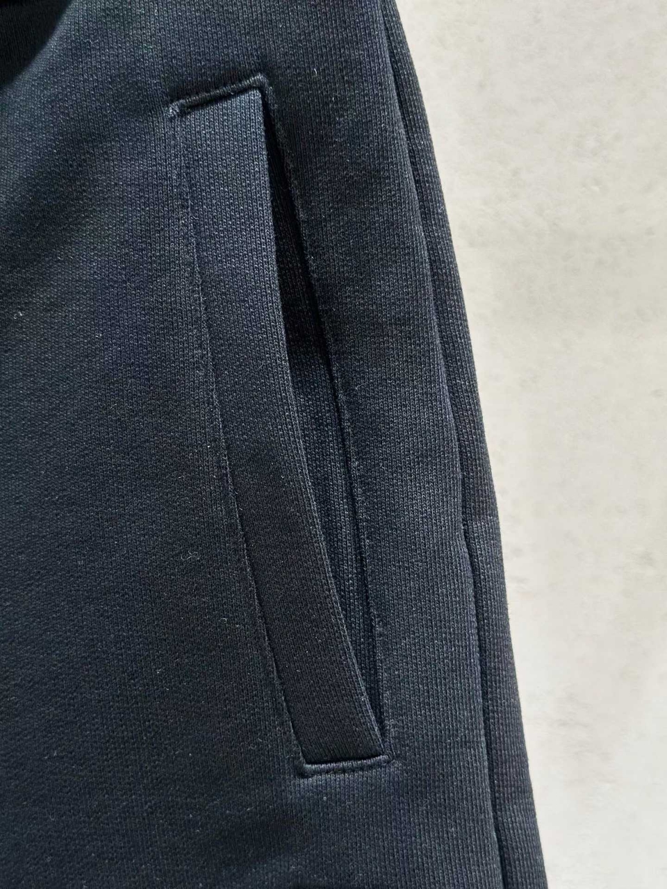 디올 CD자수 아이콘 스웨트 쇼츠