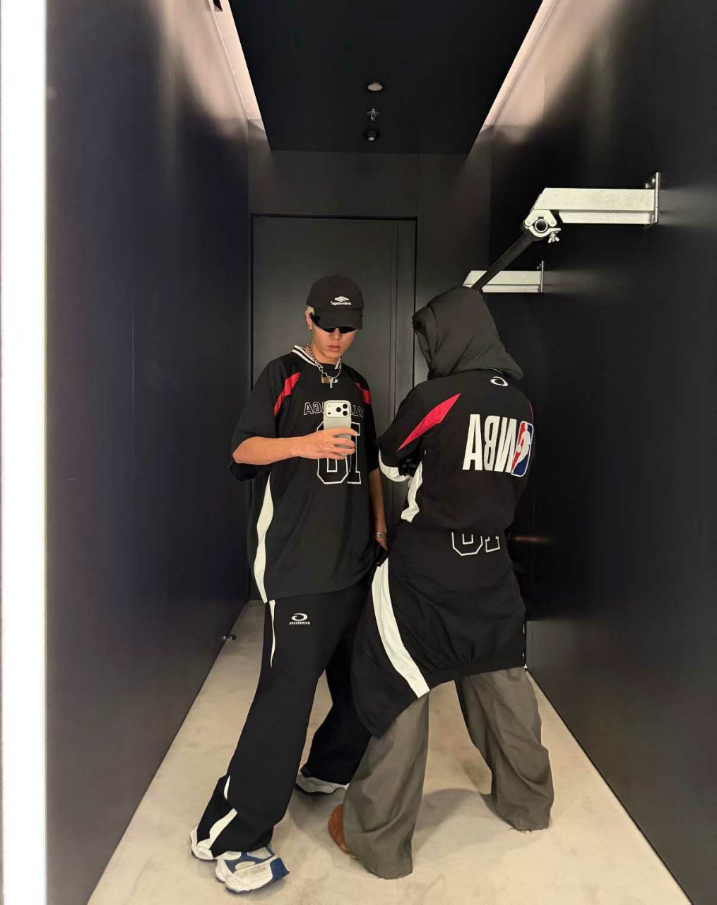 발렌시아가 NBA 오버사이즈 저지 티셔츠