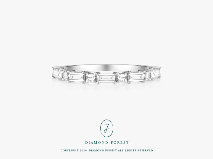 Starlit Baguette Veil 0.37ct | Fancy (진행중)