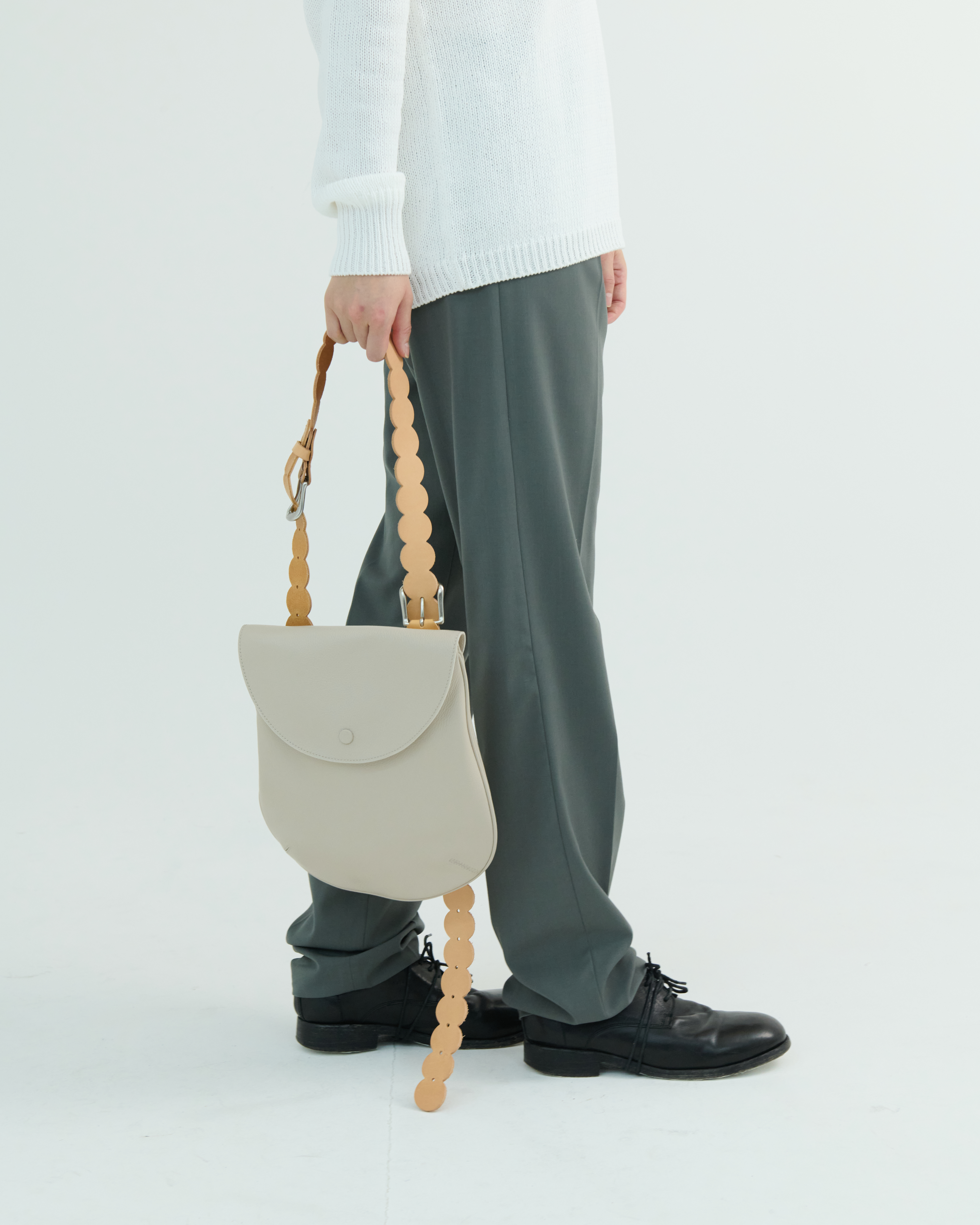 Belted bag 02 (Ivory)