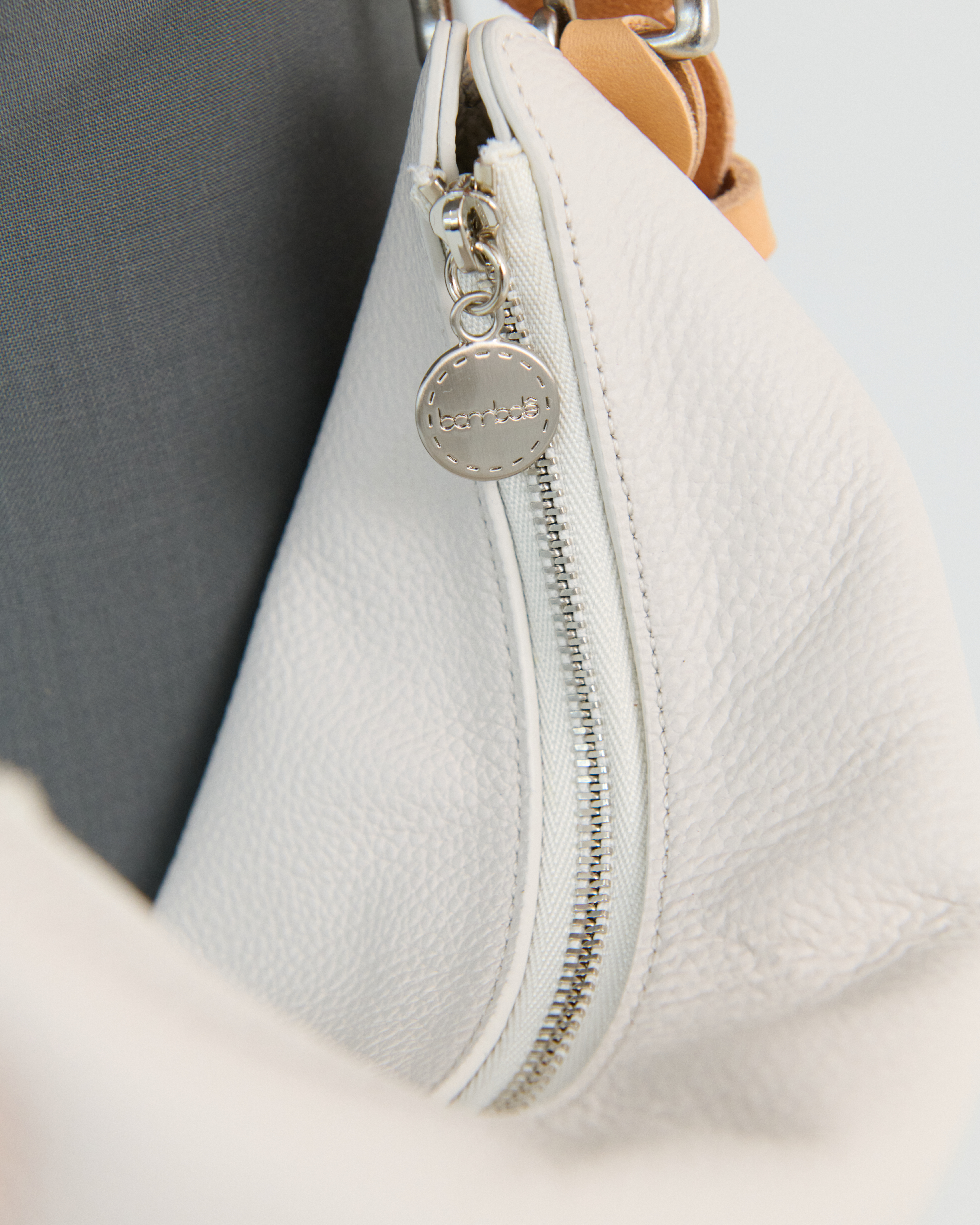 Belted bag 03 (white)