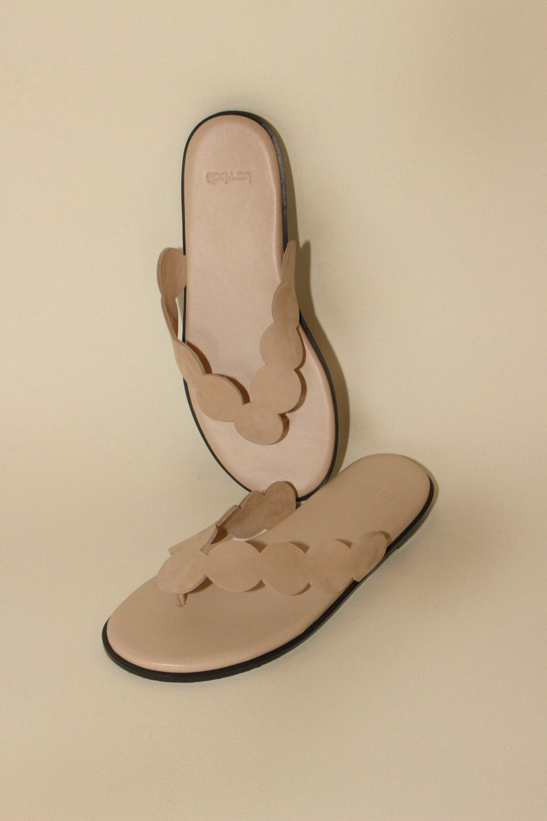 Cloud Flip-flops (Beige)