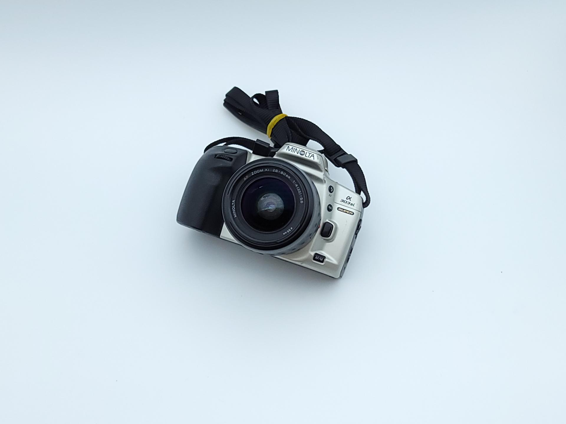 미놀타 알파 303si + 28-80mm f4.0-5.6 af zoom G236 : 루트카메라 루트필름카메라
