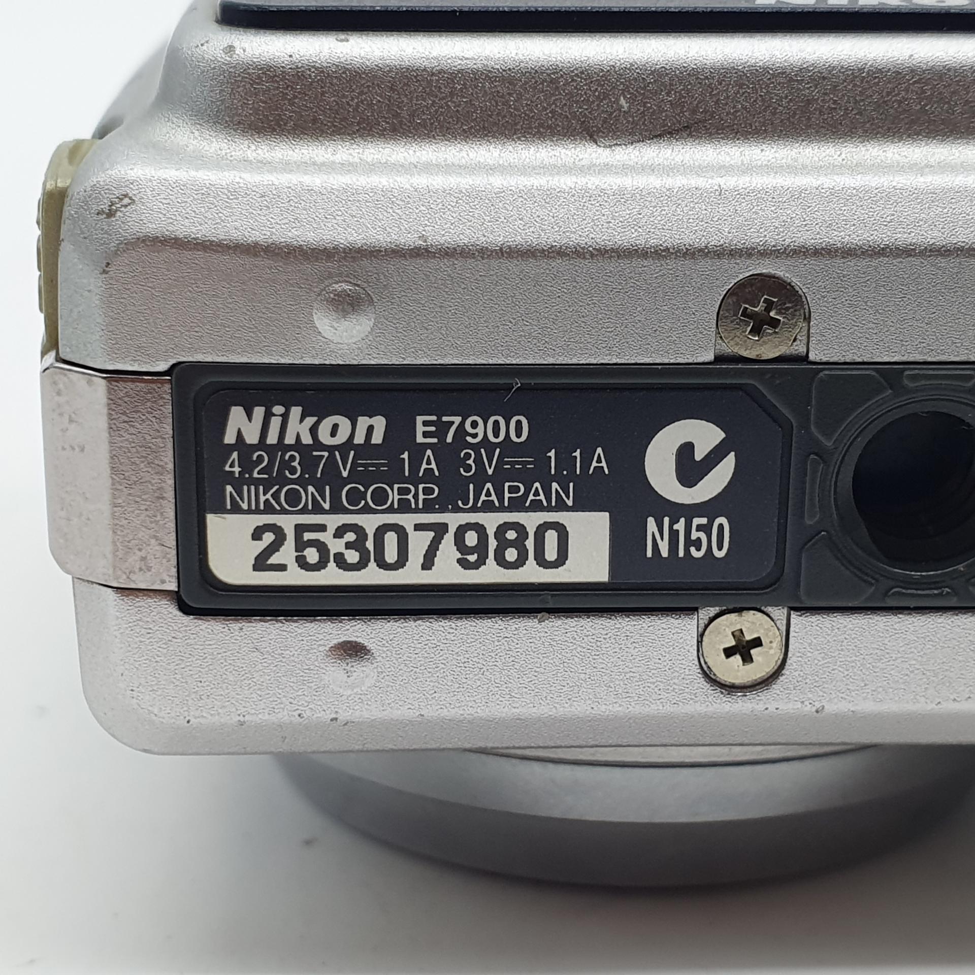 니콘 쿨픽스 7900