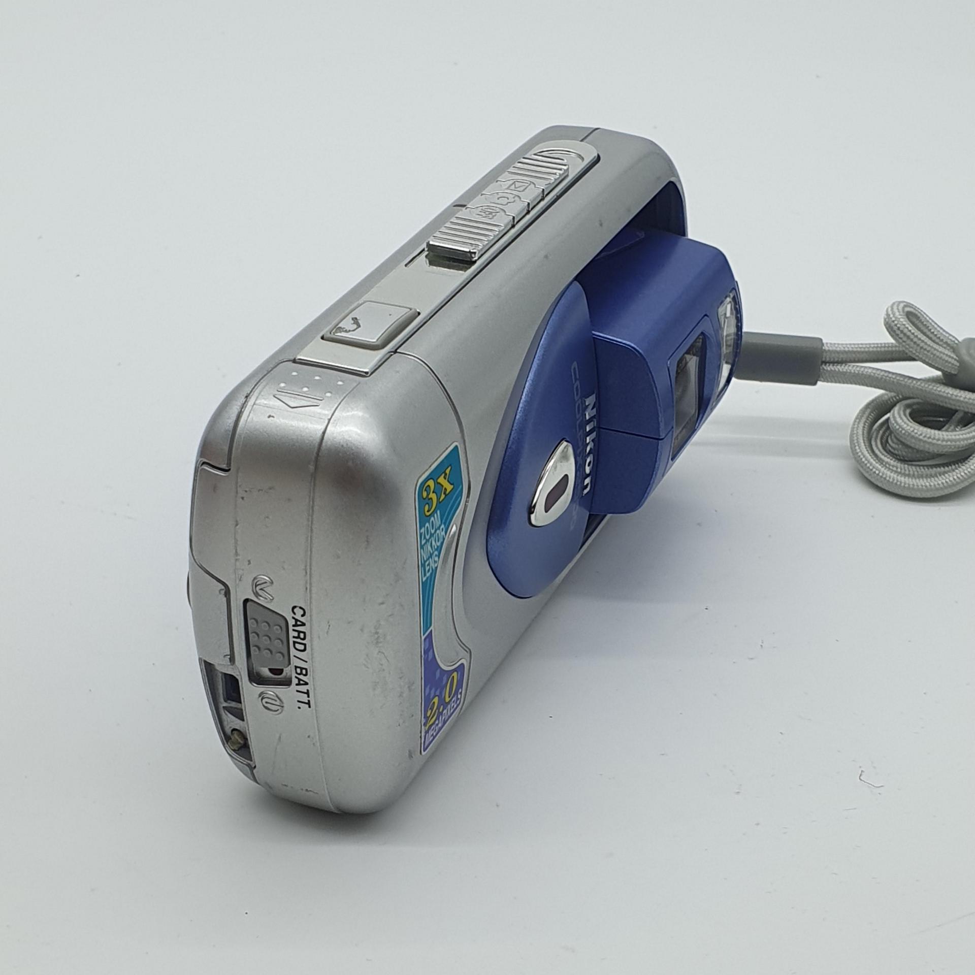 니콘 쿨픽스 E2500
