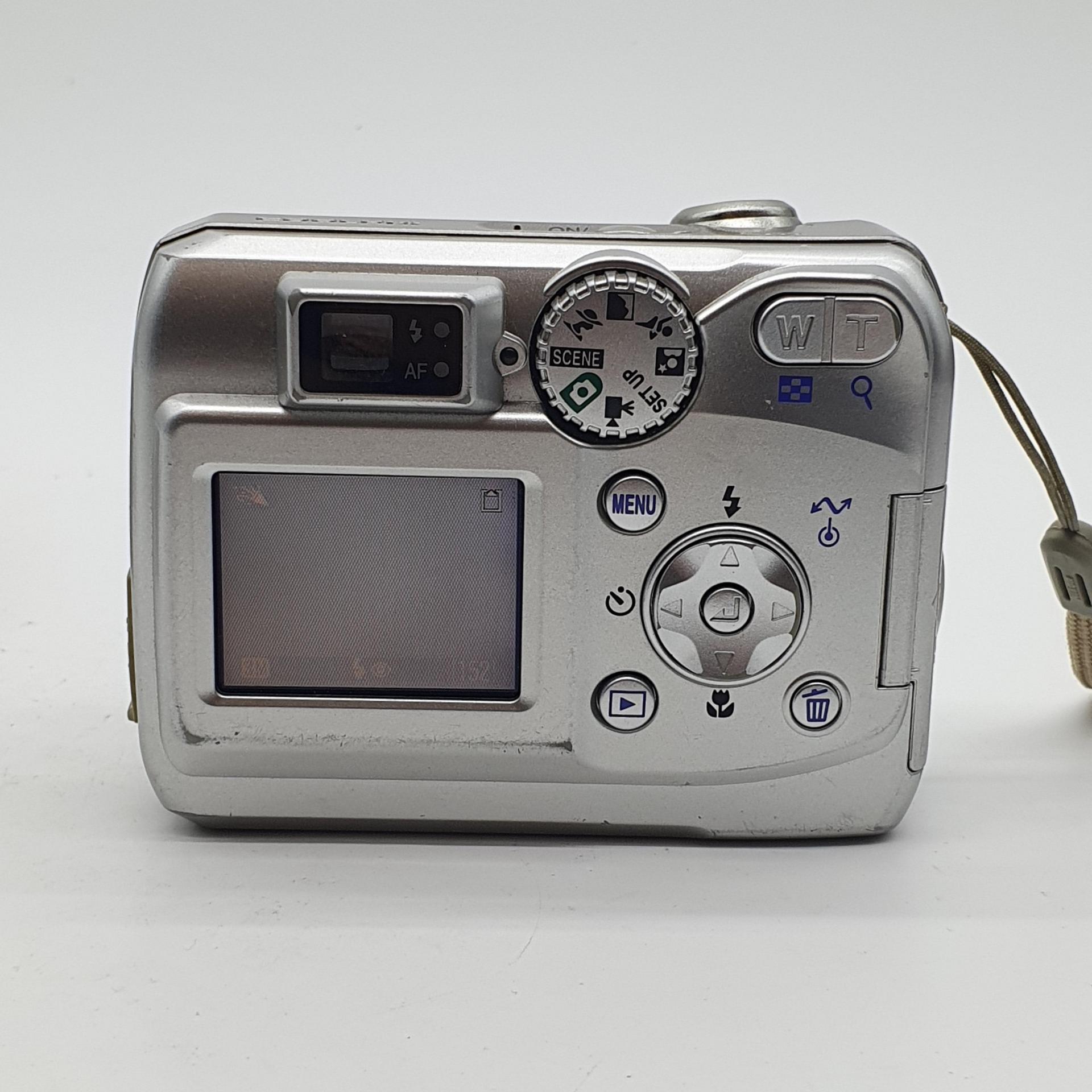 니콘 쿨픽스 3200