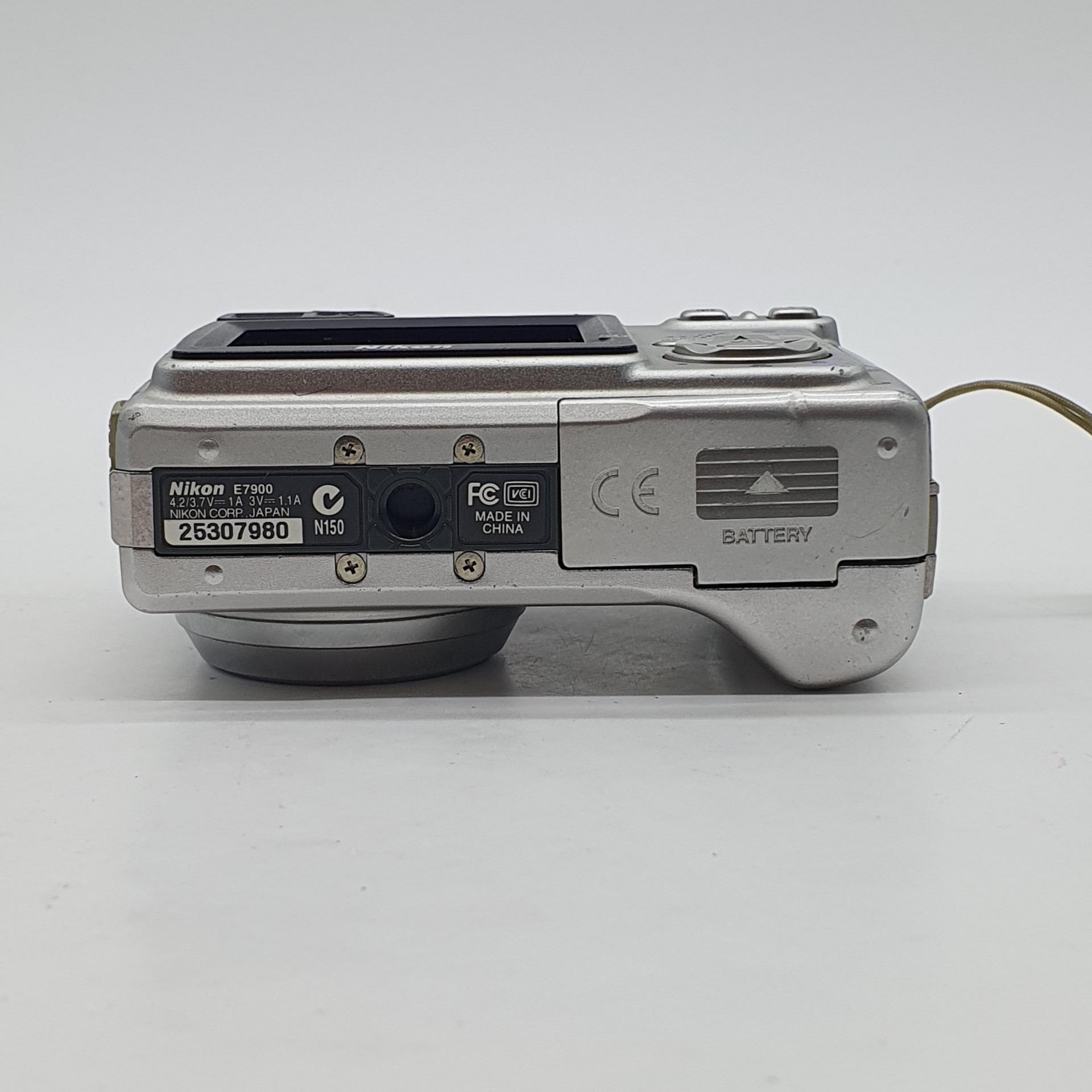 니콘 쿨픽스 7900