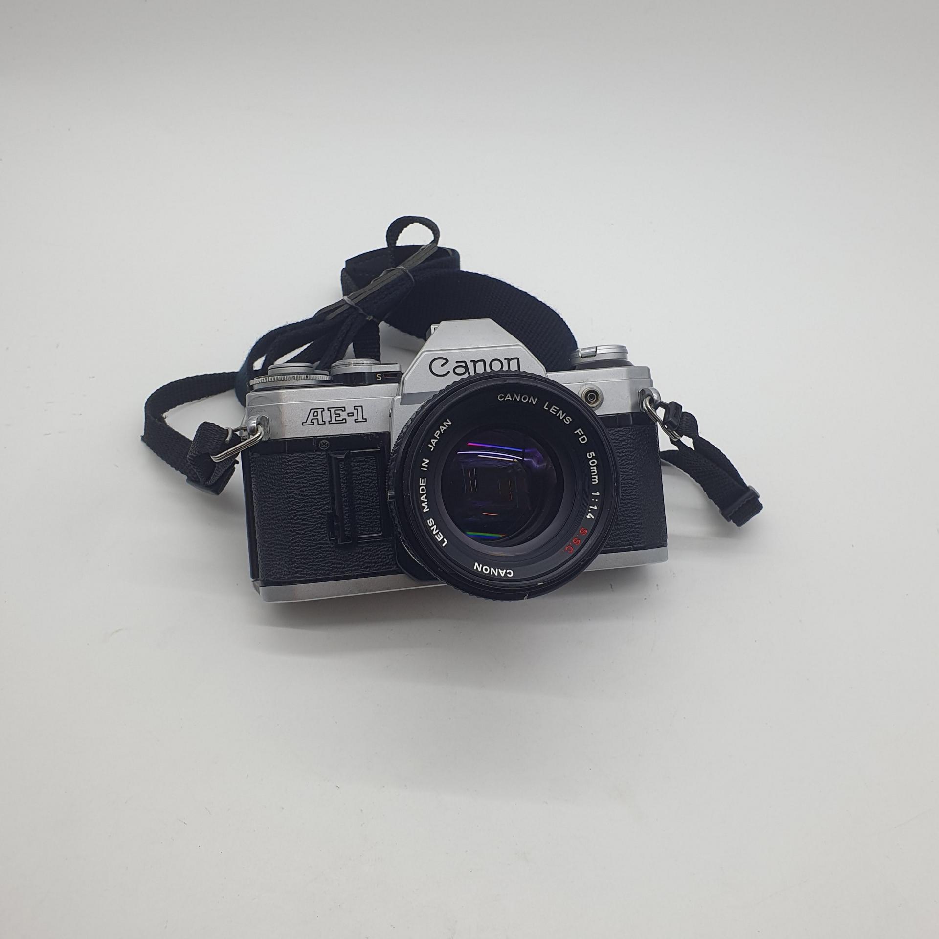 캐논 canon AE-1 + 50mm FD Lens
