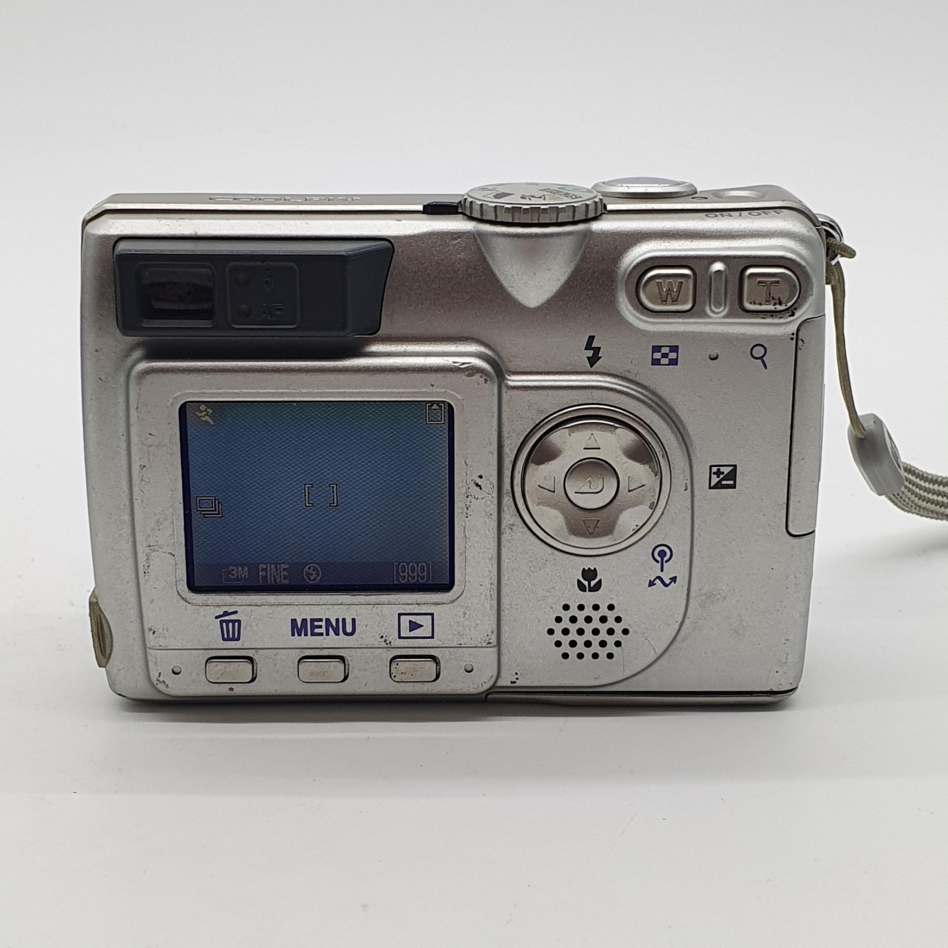 니콘 쿨픽스 5200
