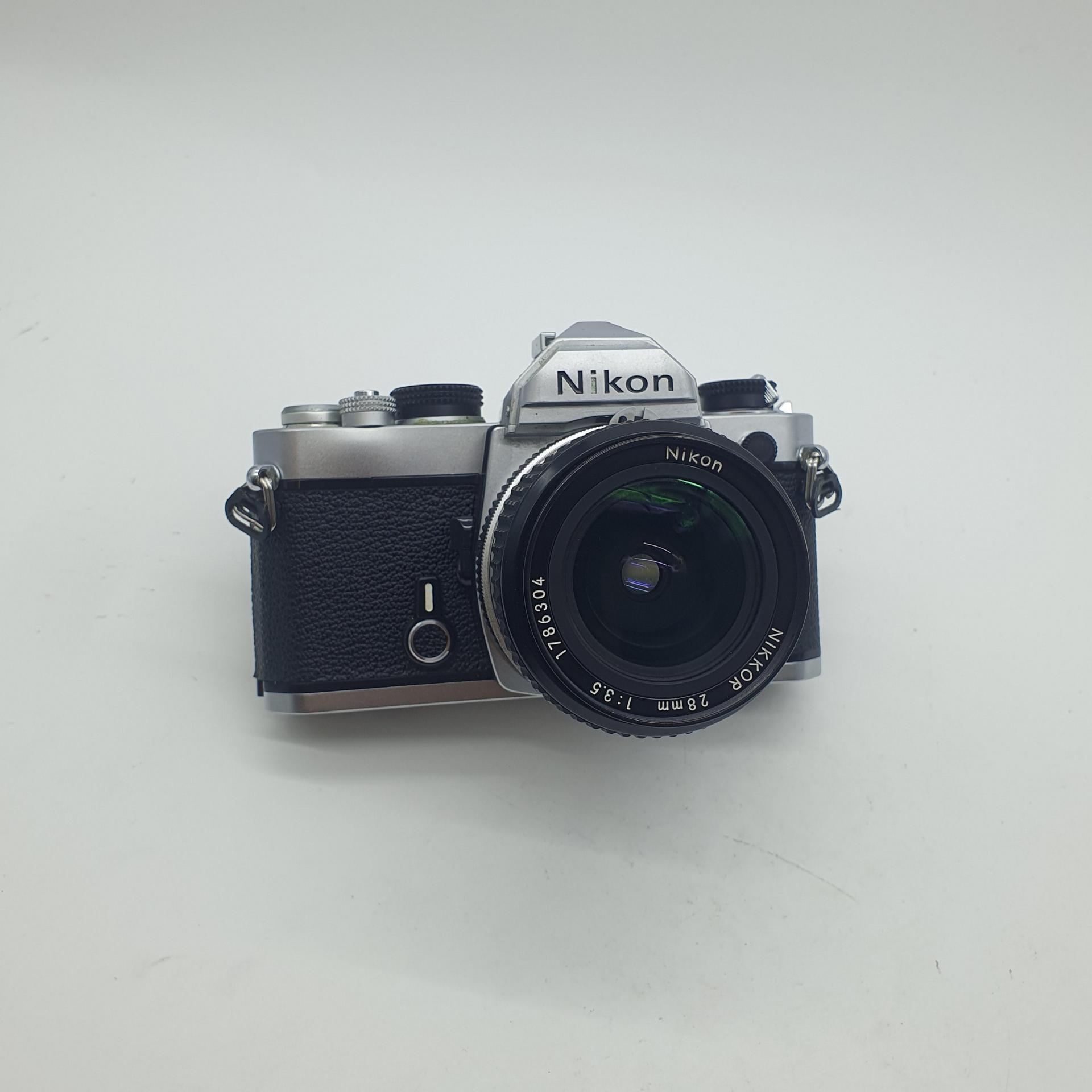니콘 FM + 50mm nikkor Lens