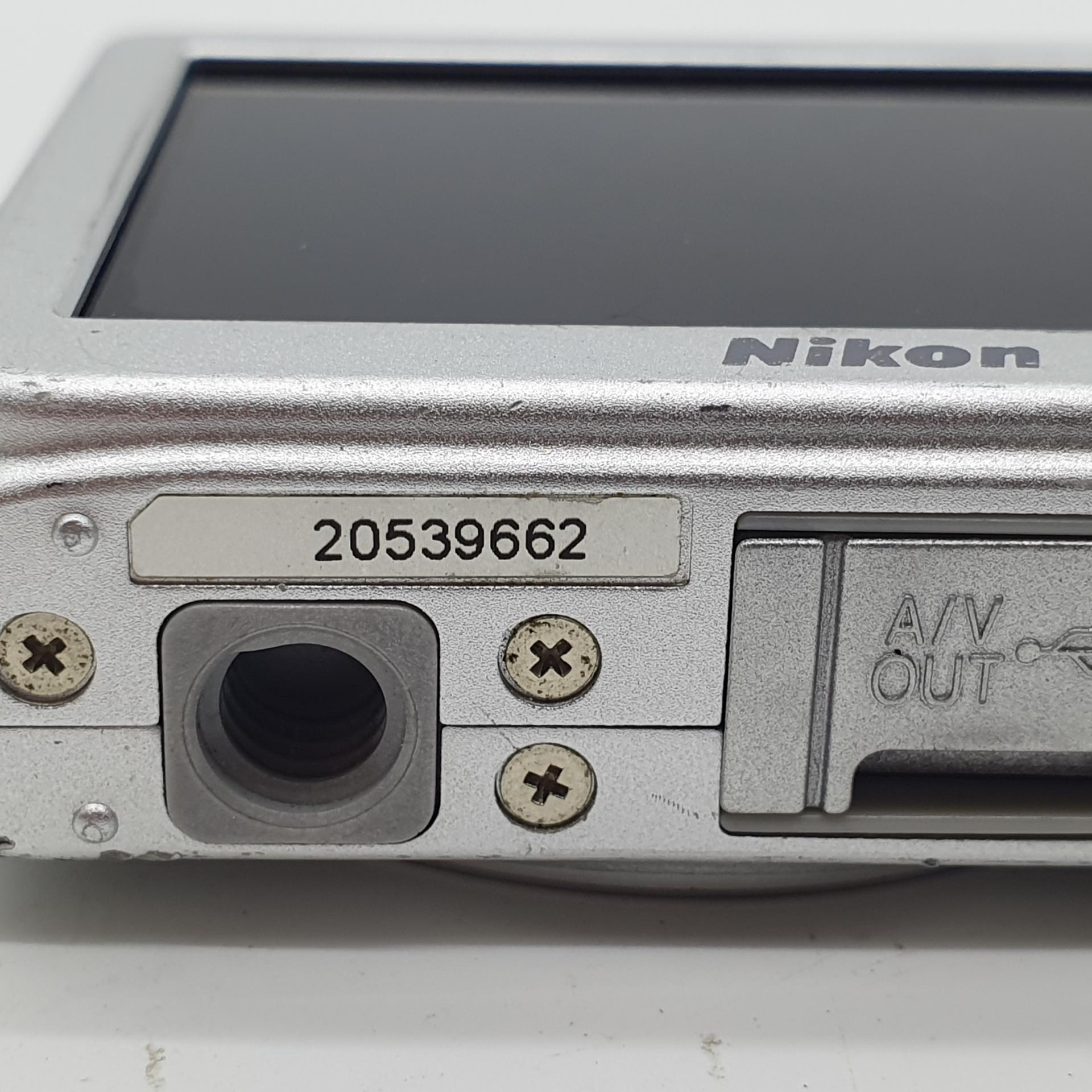 니콘 쿨픽스 S200