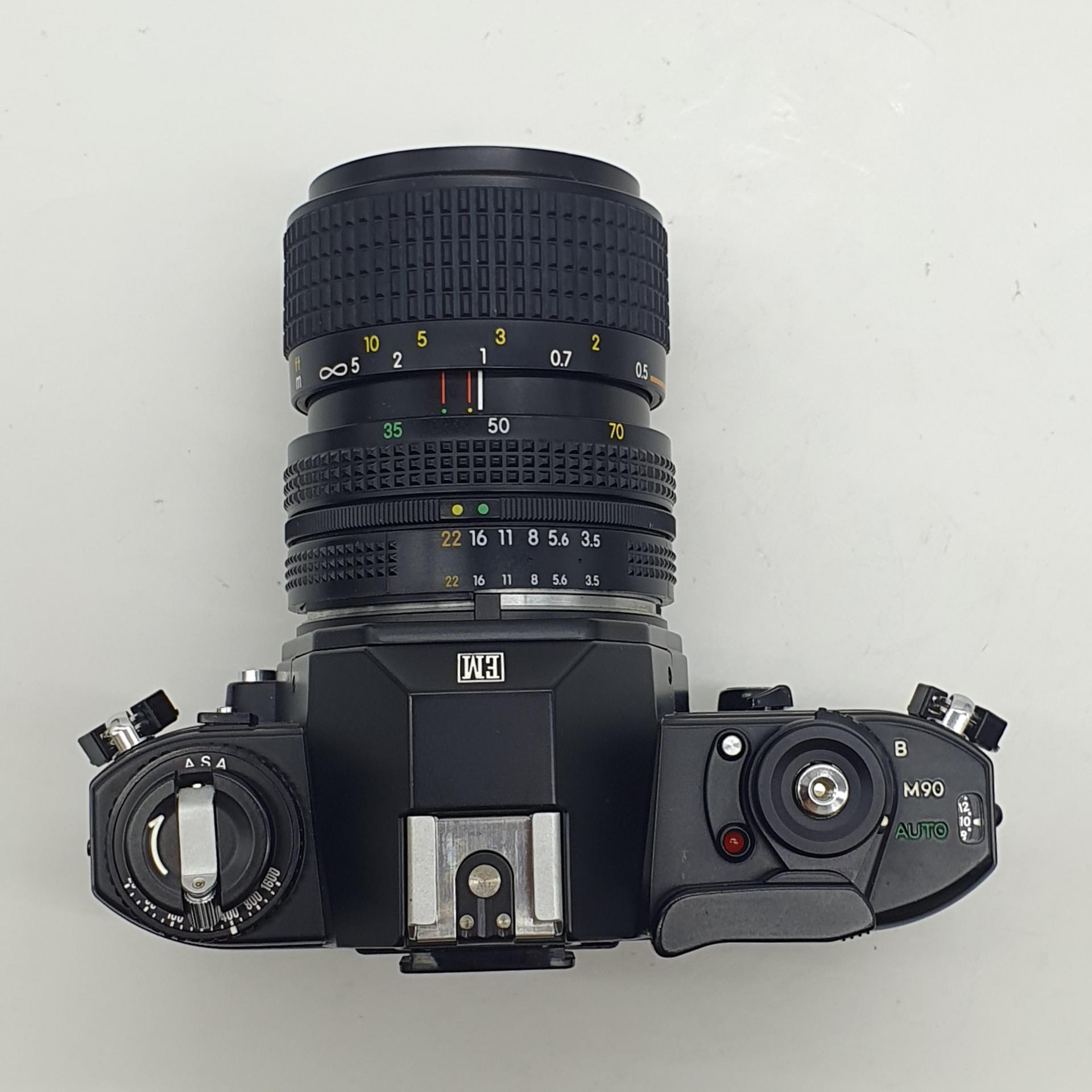 니콘 Nikon EM + Nikkor Lens