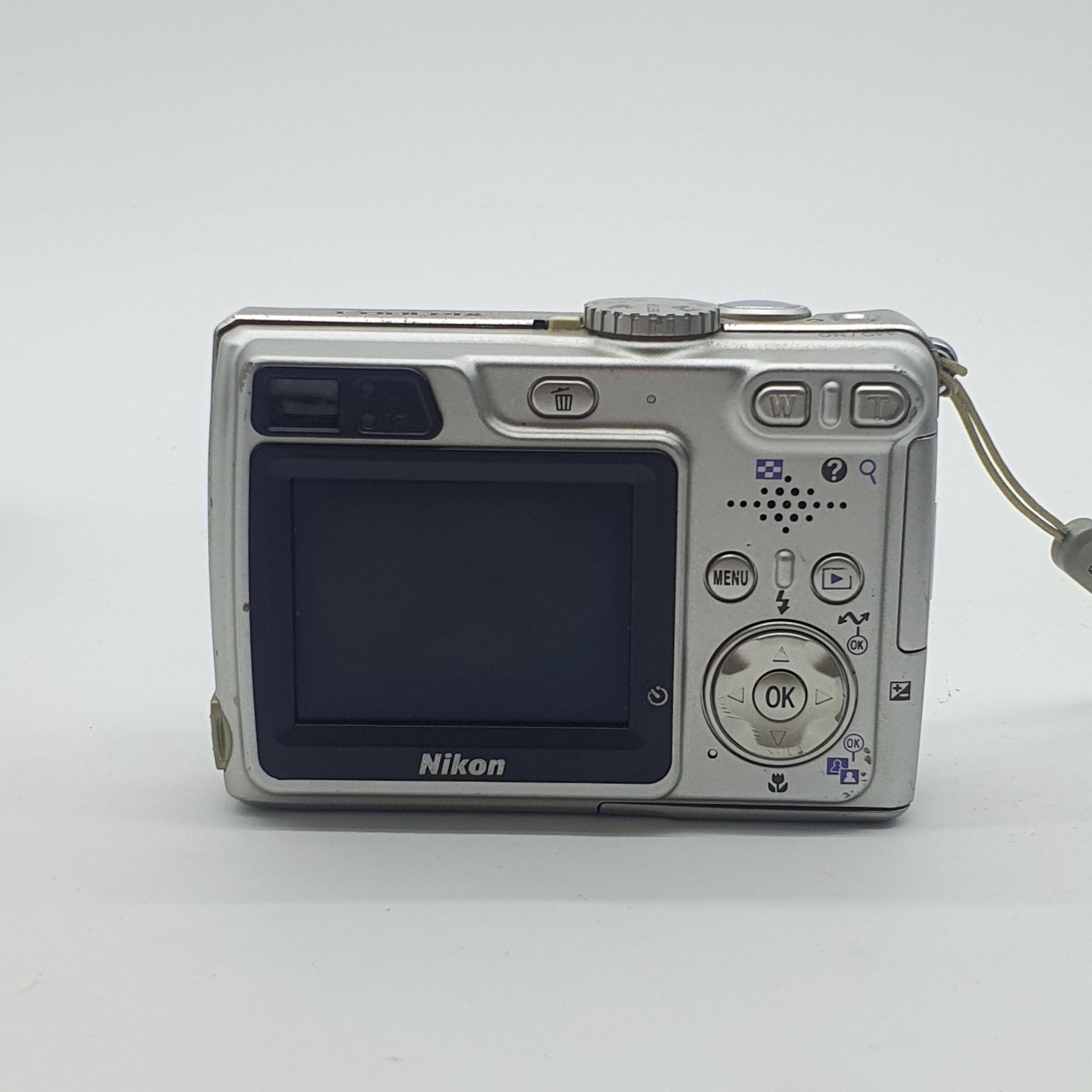 니콘 쿨픽스 7900