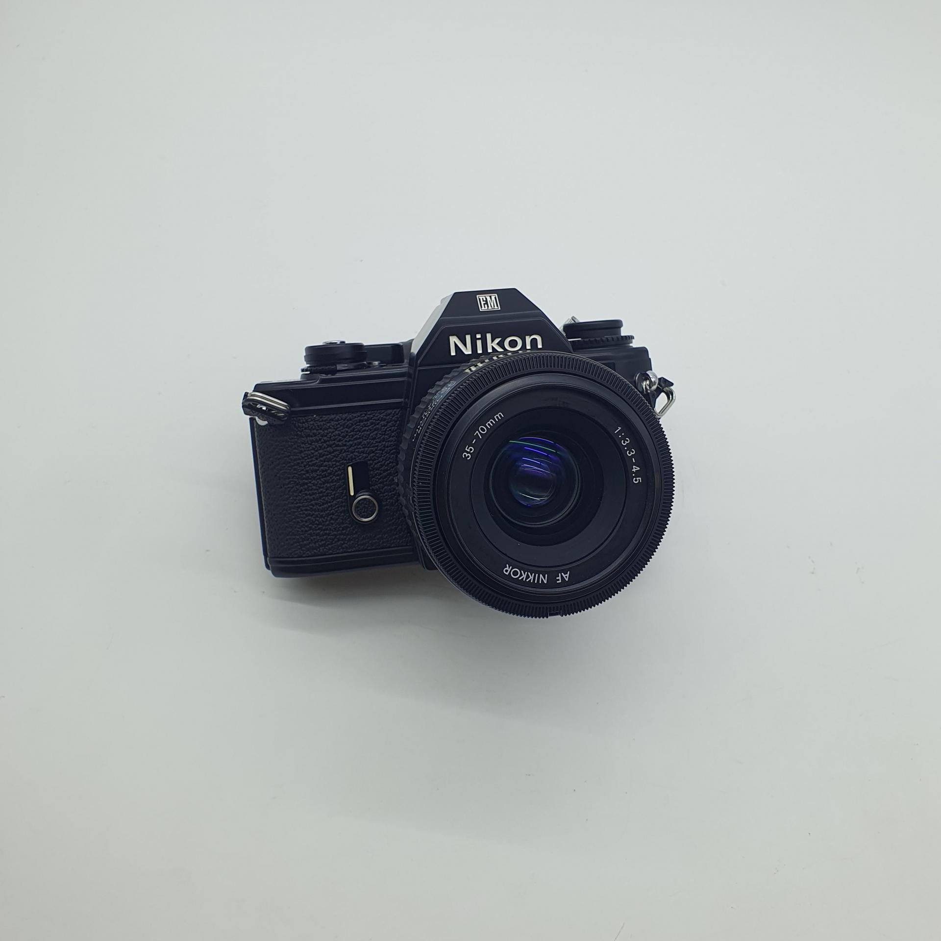 니콘 Nikon EM + Nikkor Lens