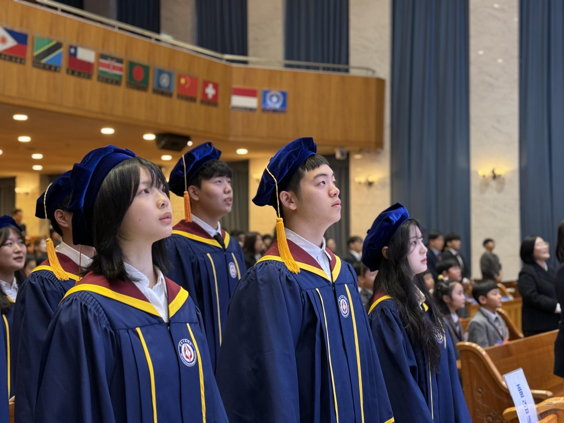 45a99e7e4cb2a.jpg