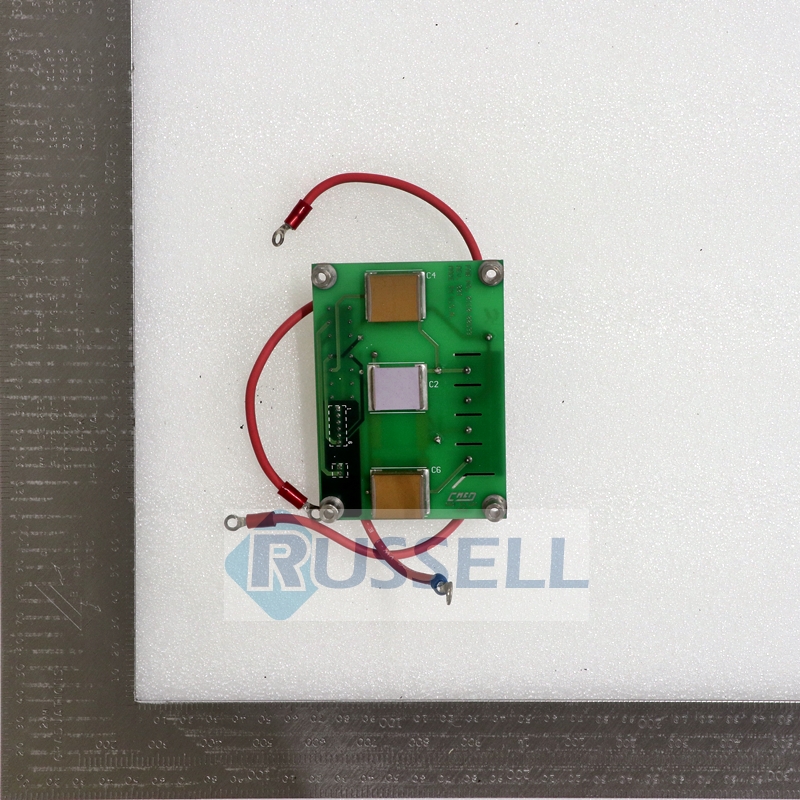 0100-00533 : RUSSELL ENG