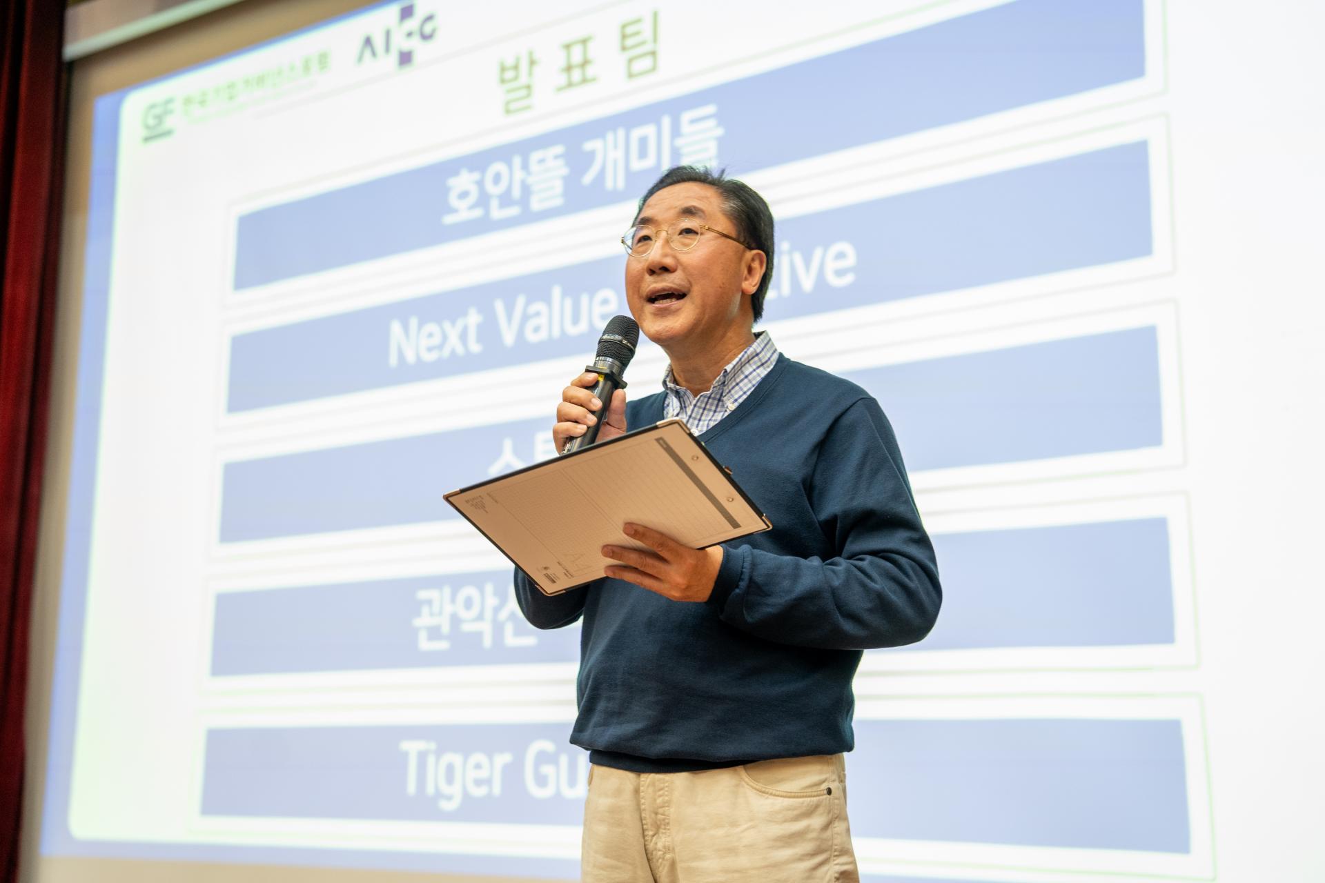 c0381fbacfb8c.jpg