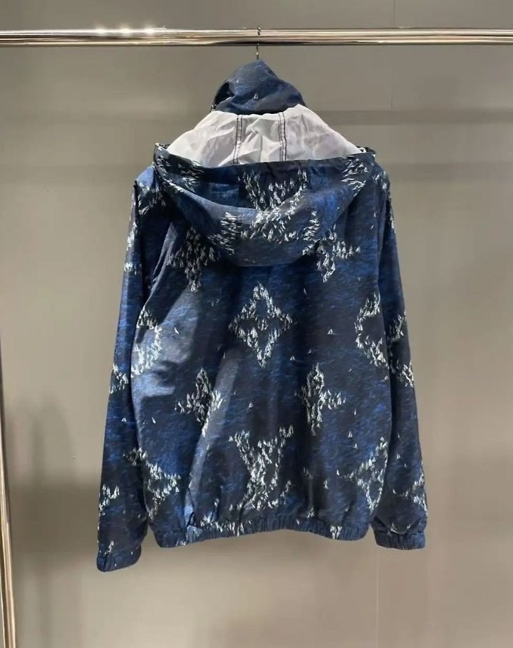 루이 LV 프린티드 모노그램 윈드브레이커