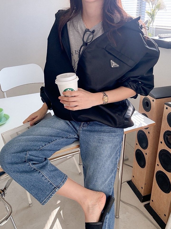 프라다 리나일론 후드 블루종 자켓