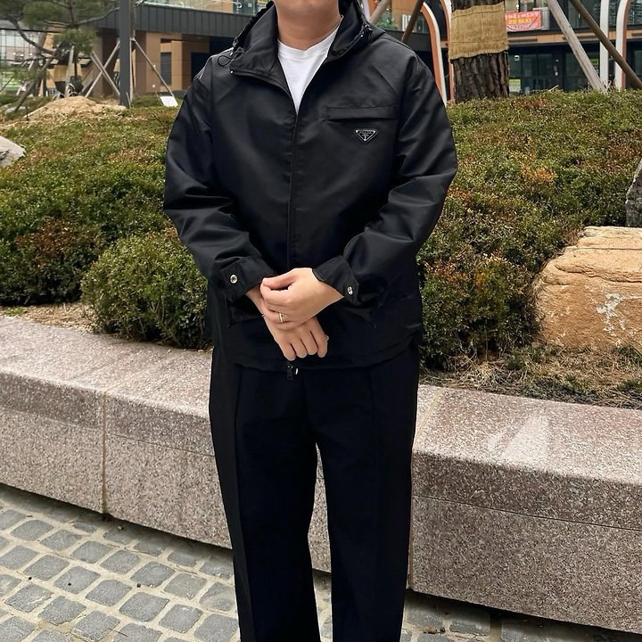 프라다 리나일론 후드 블루종 자켓