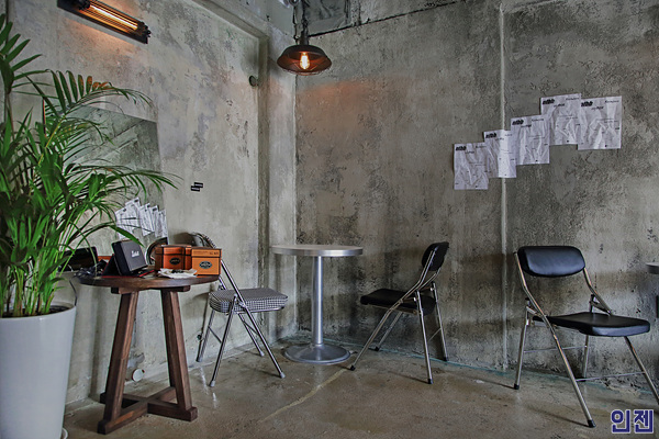 경기 광주 카페 NFBB 인테리어 핫플 콘크리트 노출