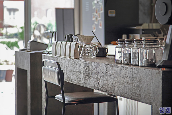 경기 광주 카페 NFBB 인테리어 핫플 콘크리트 노출