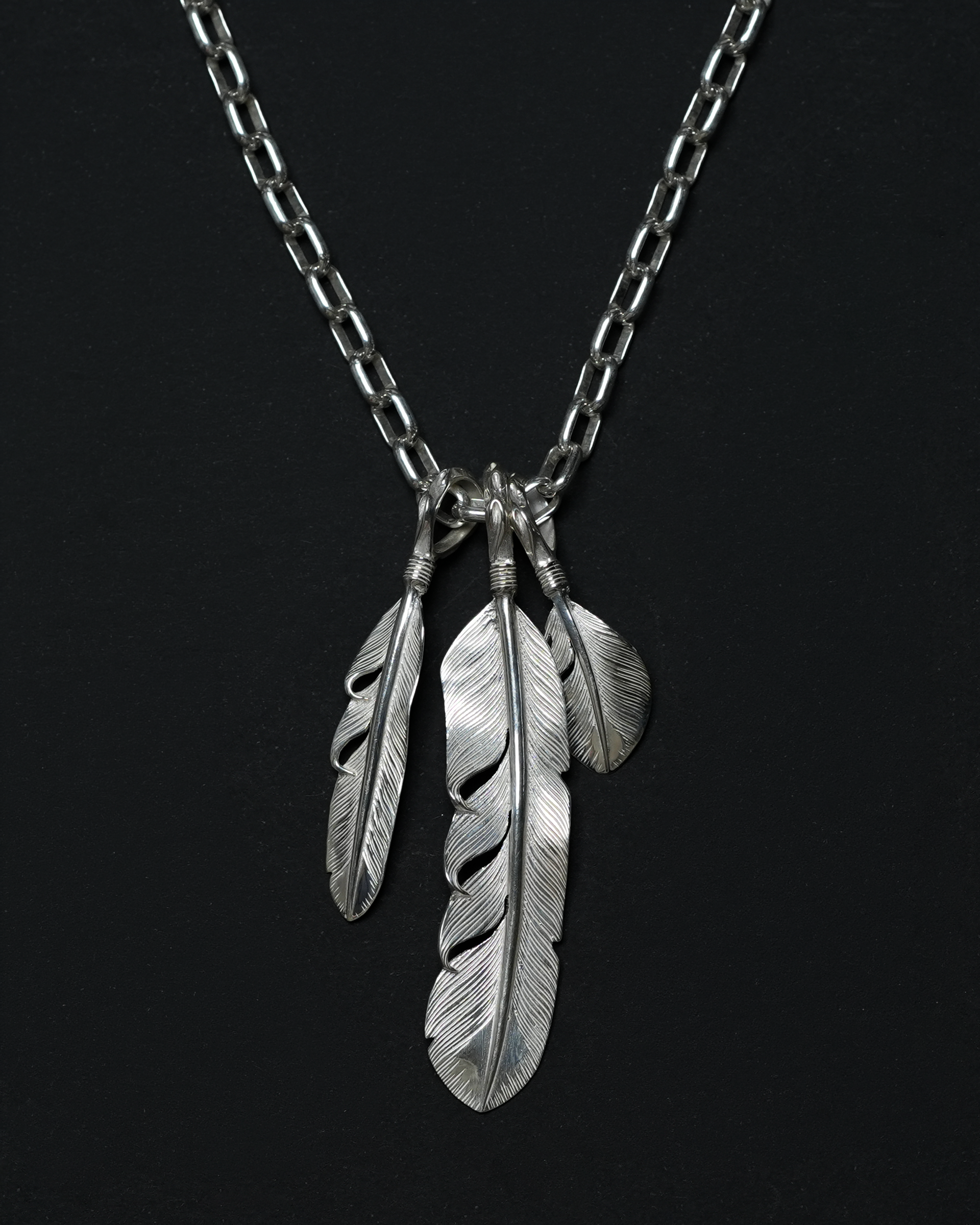 [ FN-JP-203 ] Pendant Top - Rough Feather L
