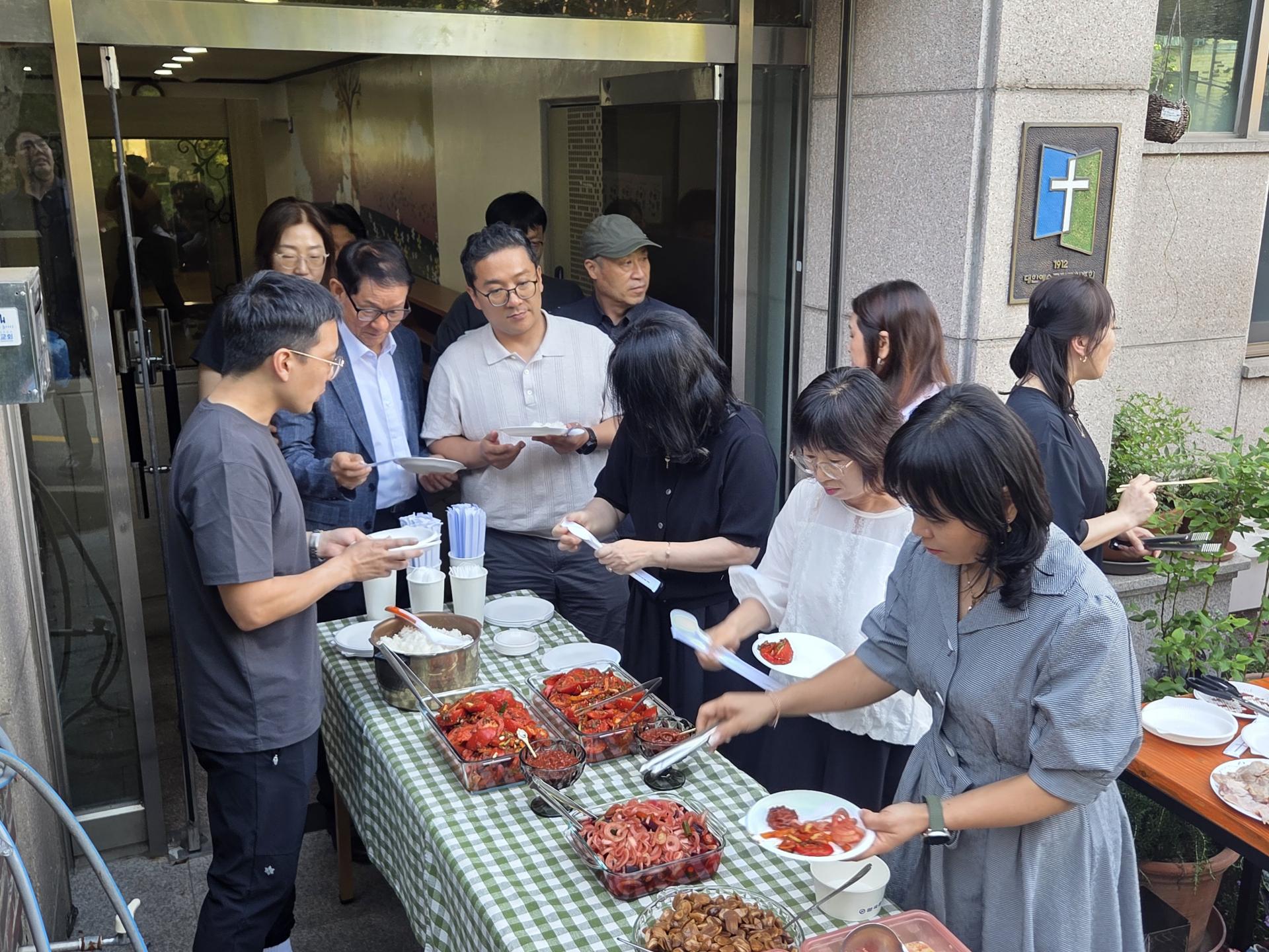 15ff43692483c.jpg