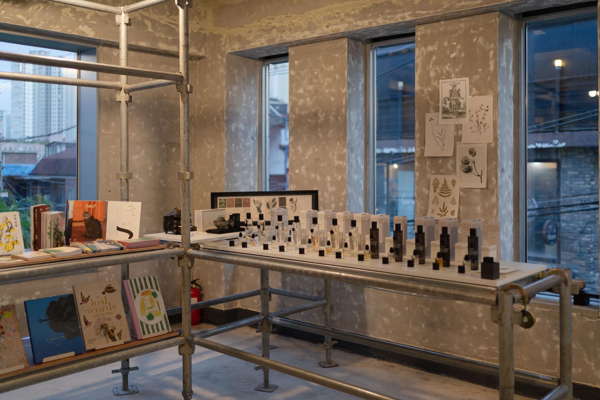 모노룸 팝업 스토어