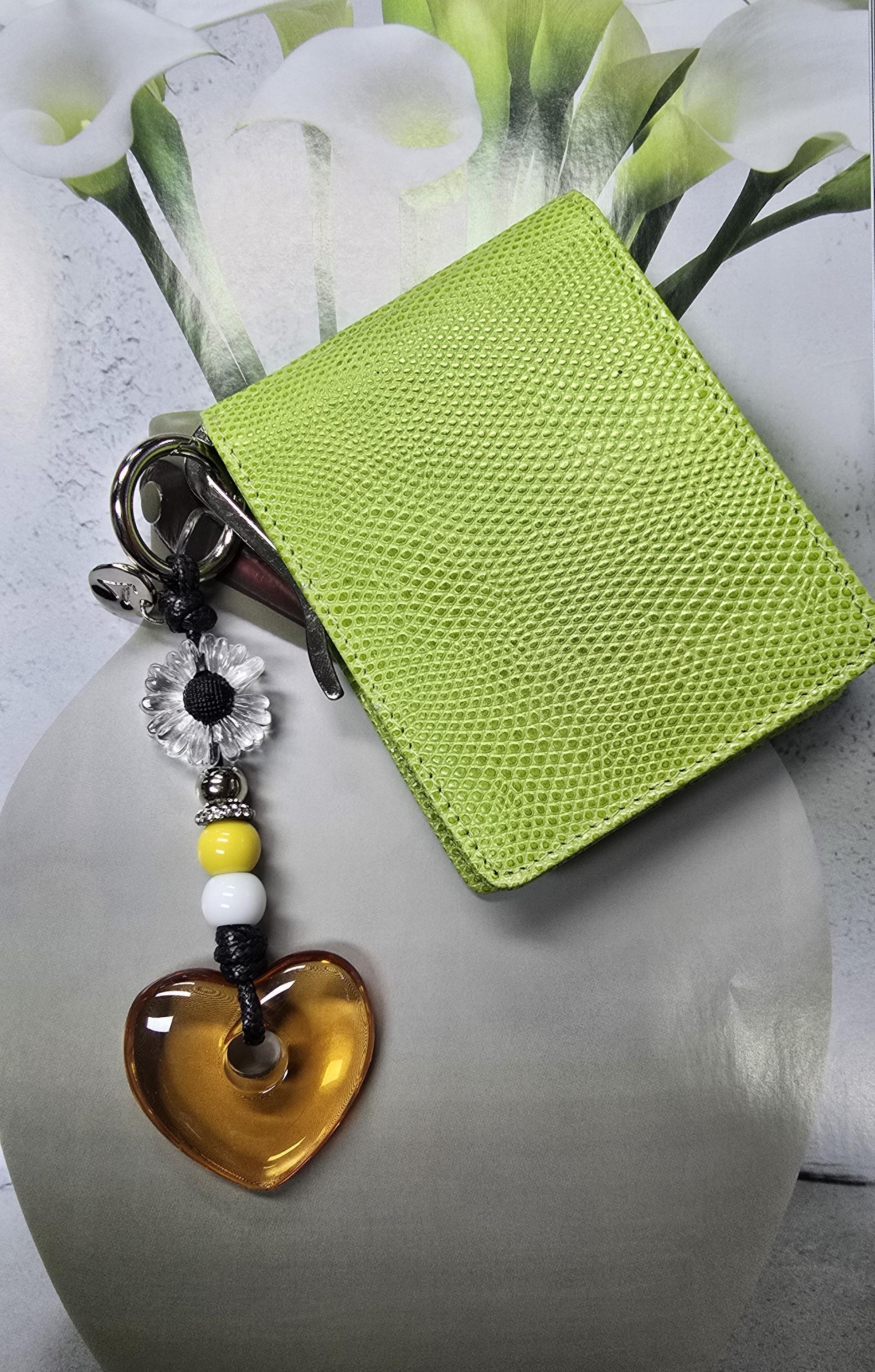 Verry Love Keyring - Yellow