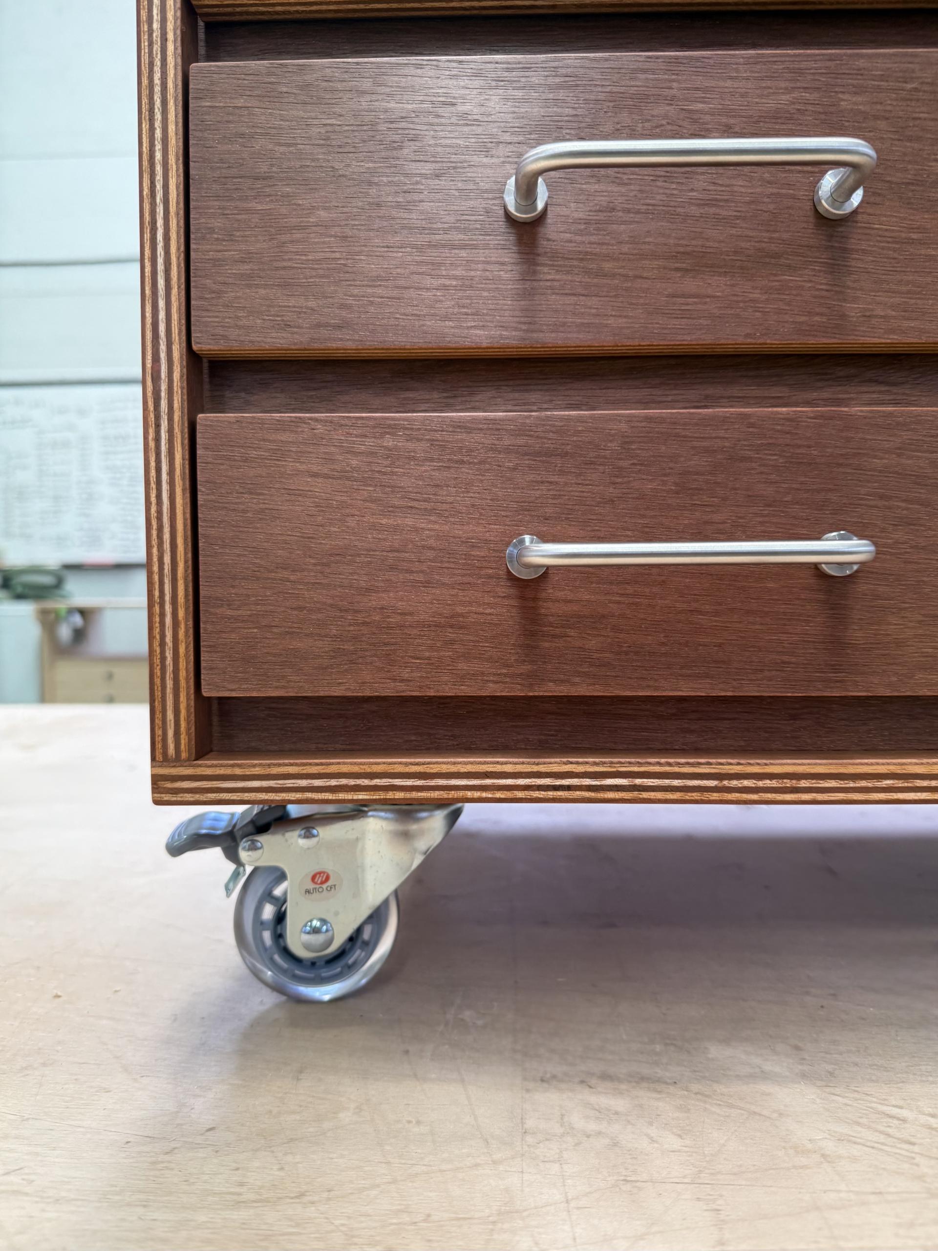 이동식 지류함 Type 2 하단 캐스터(바퀴) 디테일